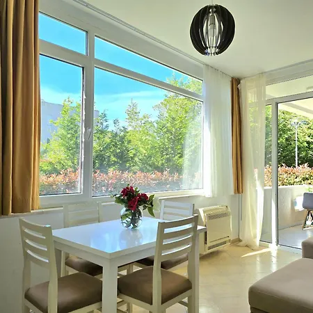 Lura 2 Homes 244 Apartment